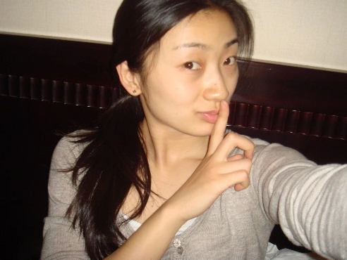 莫科独生女王凡离世,2年后再婚生子,父母相处方式成热议话题_腾讯新闻