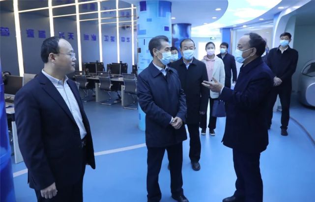 12月10日上午,昌乐县关心下一代工作委员会主任王备在昌乐县教育和