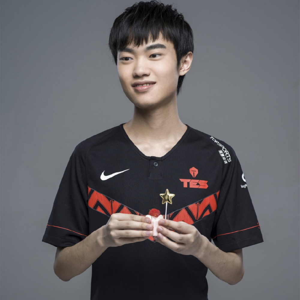 黄金左手疯狂上分,第四次登顶韩服!绝活哥北枫称他是中单楷模