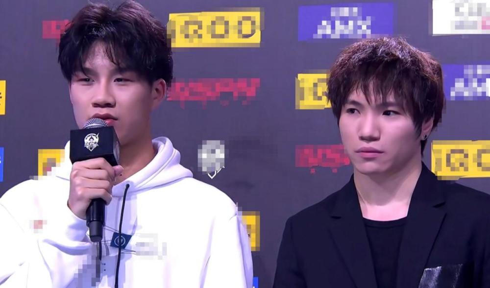 但是当dyg采访的时候,dyg粉丝们还是愣住了,小义表示