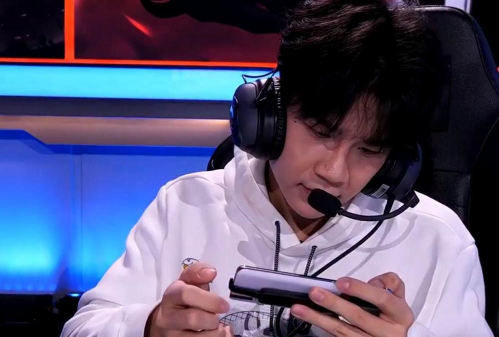 带四个新人太难了_腾讯新闻