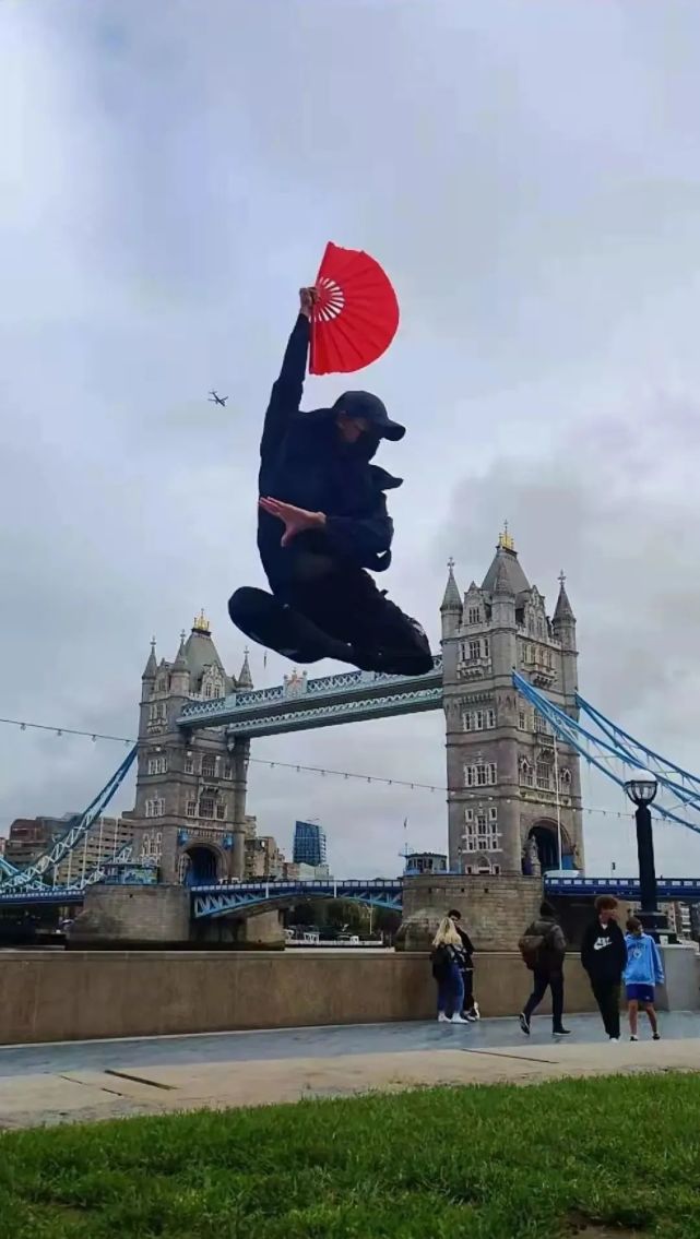 北京舞蹈学院青年舞团舞者马蛟龙受聘为河北外国语学院终身教授