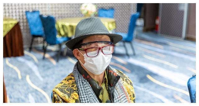 梅妈宣布不再供养70岁儿子,梅启明激动回应:我并非无所事事