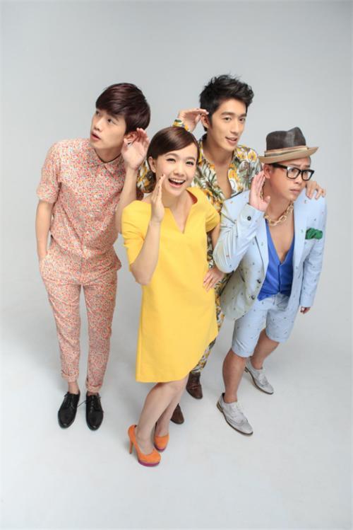 2010年,梁心颐,张杰先后单飞,组合的宋健彰,詹宇豪二人继续发展推出了