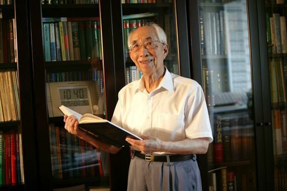 8,广东省汕头人,中国化学工程学家,燃料化工专家,中国科学院资深院士