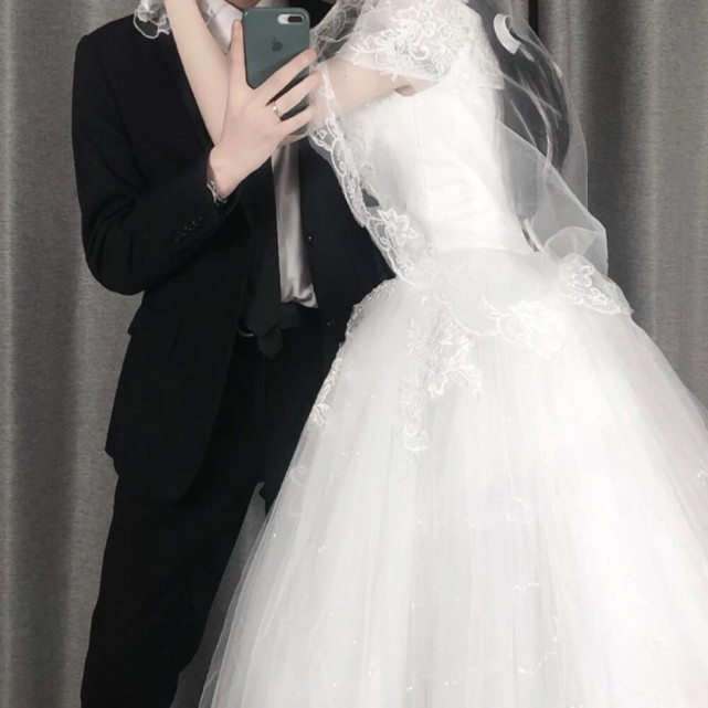 讓人想結婚的婚紗真人情頭