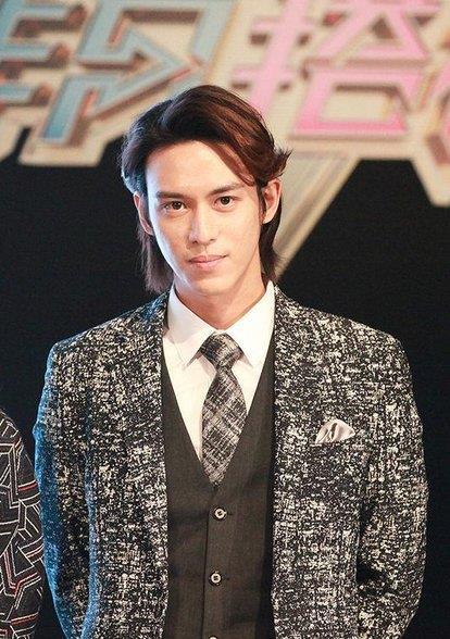 娱乐圈几位真正的"太子爷",家庭背景比王思聪还可怕!