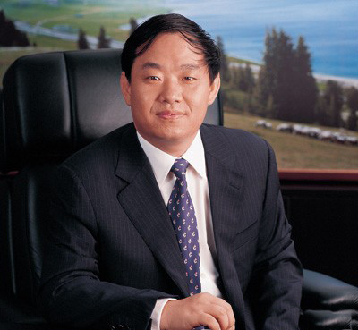 他是最环保节能的首富,开创新能源时代,供人们使用,现在拥有百亿身家