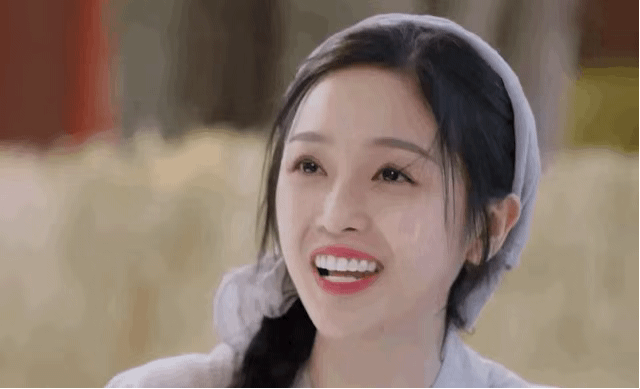 整牙如整容?高圆圆杨颖成女神,郭碧婷变"牙套脸","猪鼻子"