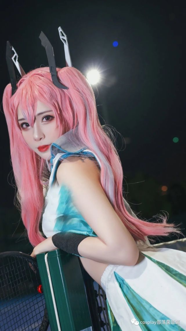 cos:碧蓝航线布莱默顿炙热的网球练习cos正片@羊大真人