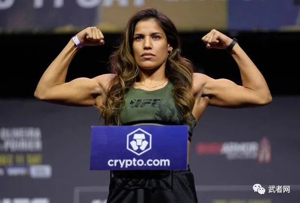 ufc269赛前称重图集轻量级与女子雏量级冠军战领衔