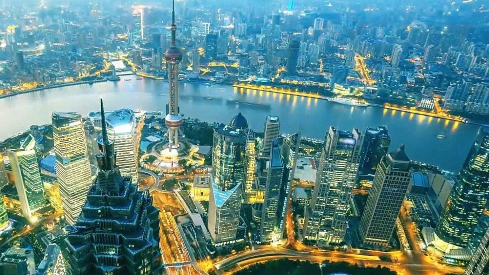 中国的gdp什么时候_差距再次缩小!中国GDP什么时候才可以实现弯道超车,超过美国GDP?