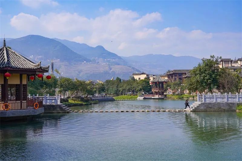 大圍山國家公園,雲梯酒店,牧羊河山水度假酒店,滇越鐵路人字橋等地方