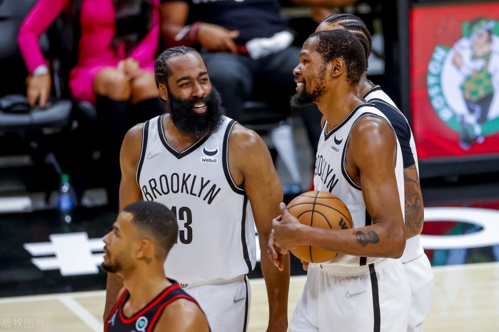 老鹰 补空篮不进、首发31分钟8投0中0分5犯！卡巴罗上演NBA版无间道