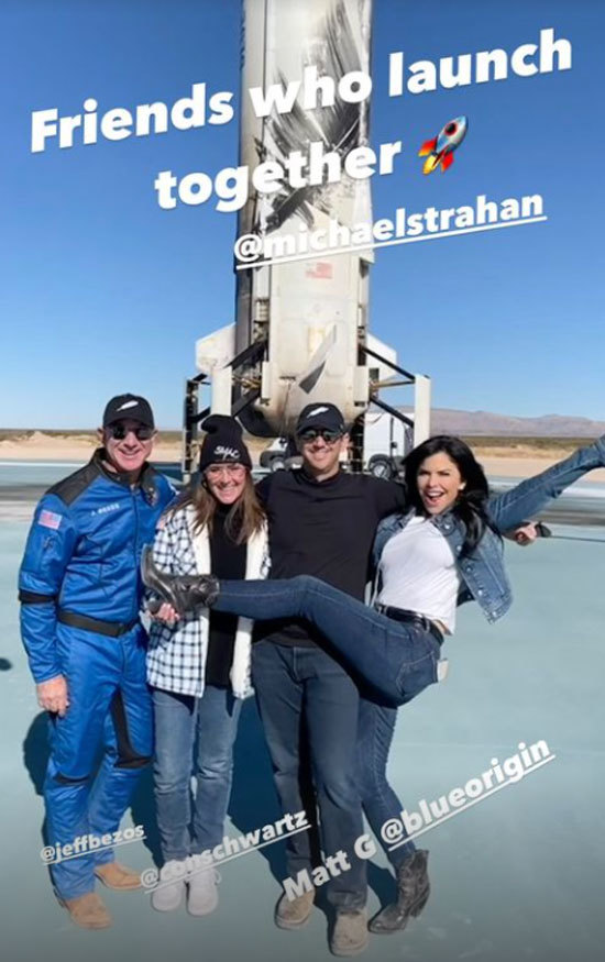 此次参加太空之旅的有第一位飞往太空的美国人艾伦·谢泼德的女儿劳拉