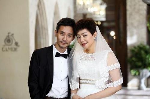 与高曙光闪婚闪离与靳东同居五年53岁的江珊终于找到了归属