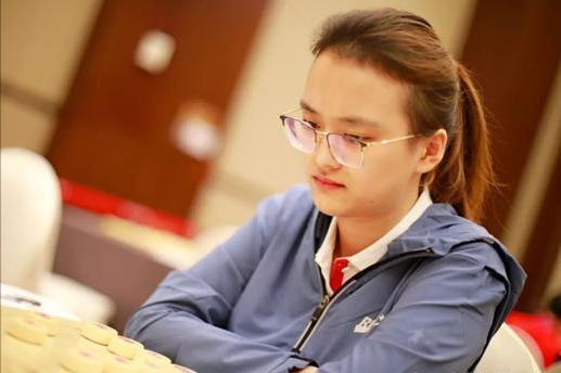 当今女子象棋第一人,八次全国冠军得主,"超级丹"的故事_腾讯新闻