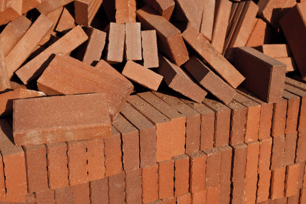 为什么风靡一时的红砖被禁止了?_腾讯新闻