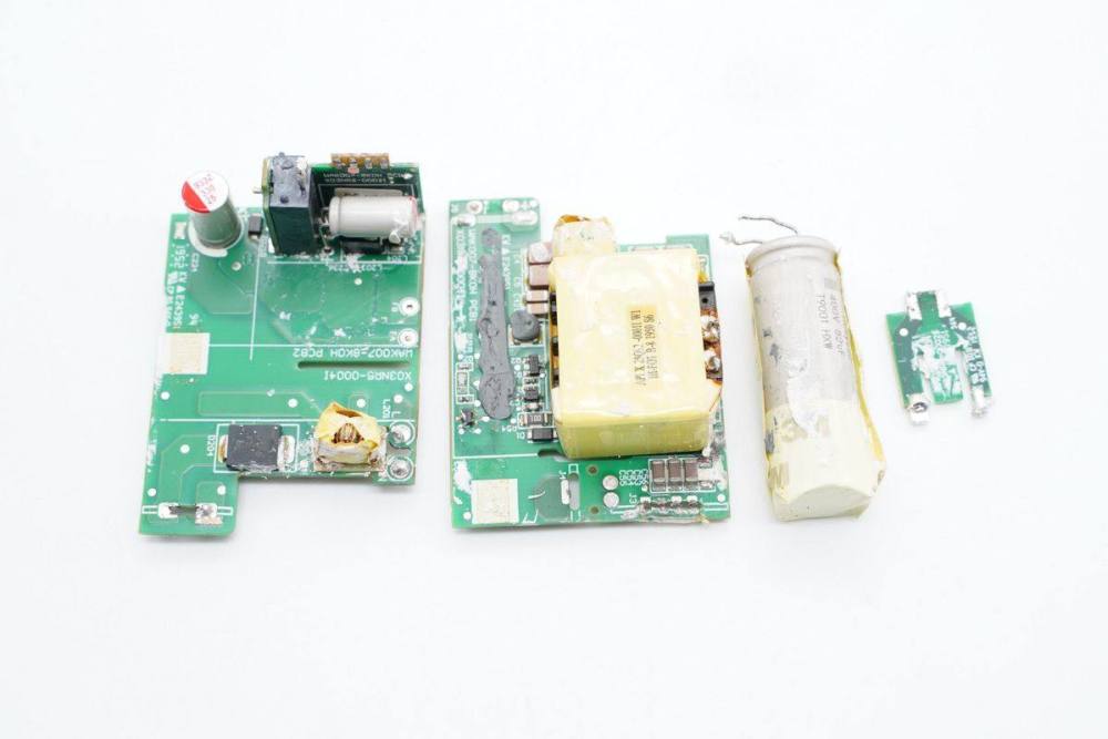 google谷歌推出65w超迷你快充充电器拆解曝光内部结构