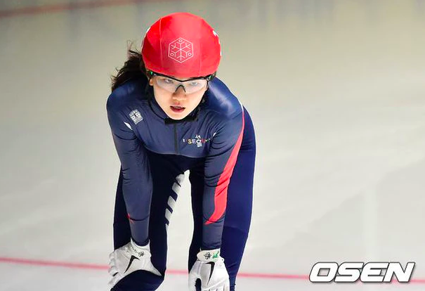 这一切都源于一条短信,2018年韩国平昌冬奥会女子1000米决赛前夜
