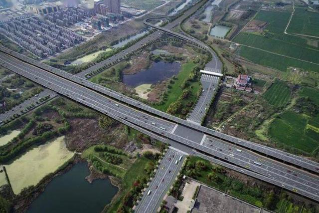 江陵路(s230-苏嘉杭高速)快速化改造作为一期工程,未来还将有二期工程