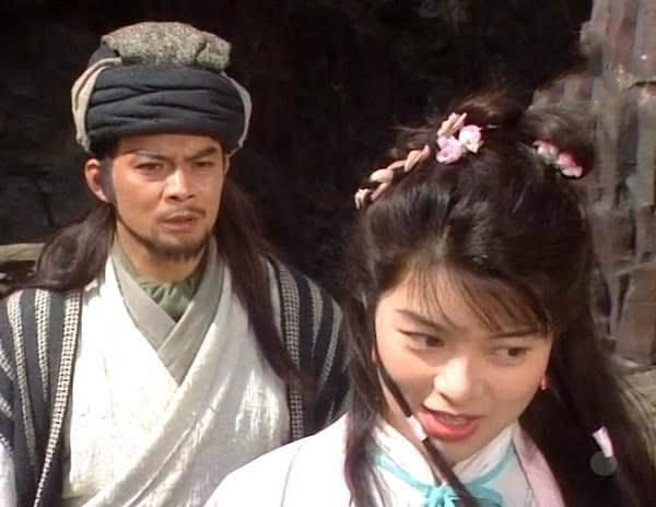 乔峰接受阿朱的感情拒绝阿紫或许问题出在表白上