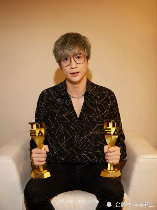 第三届tmea腾讯音乐娱乐盛典薛之谦获十大金曲和最具影响力内地男歌手