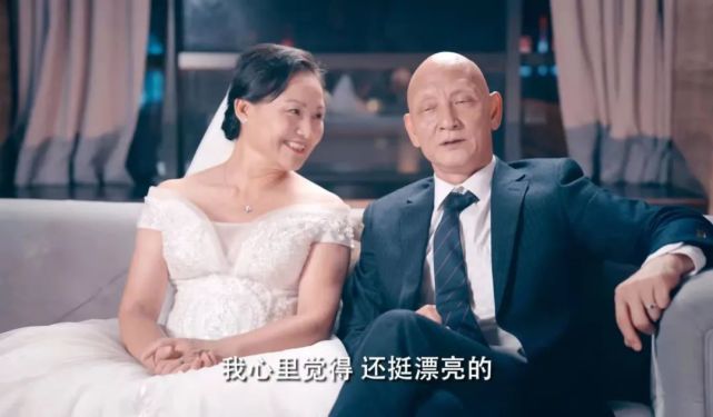 虽然剧中多为反派,让人恨得牙痒痒.可是,戏外的杜玉明却非常温柔.