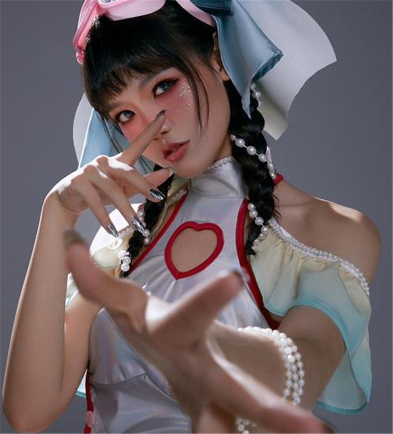 不求人晚玉限量皮肤卖疯了,返场呼声最高不是九霄,不是黄金风衣