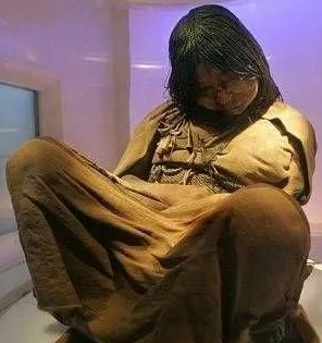 6700米山顶发现少女干尸历经500年面容清晰为何没腐烂