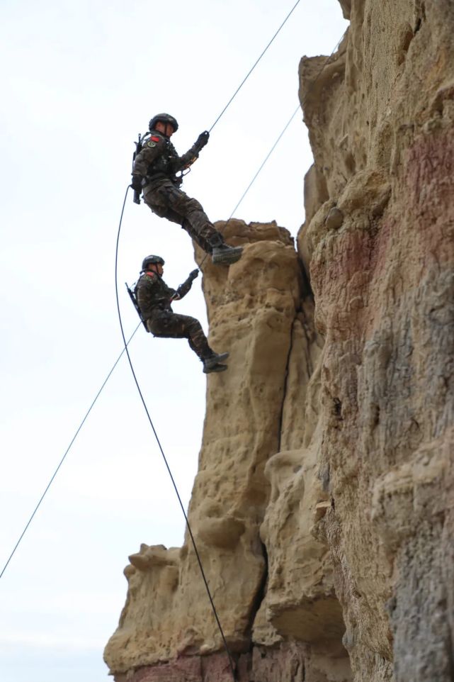 解放軍報微信發佈作者:徐永康 梁峰 房俊偉 趙俊傑 張博編輯:霍雨佳