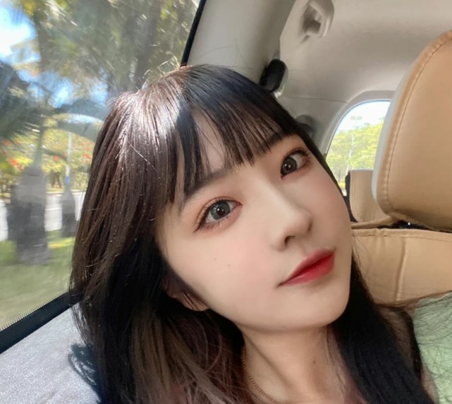 郝一点职业身份被曝光,原来当网红只是副业!水友:这才是真大佬