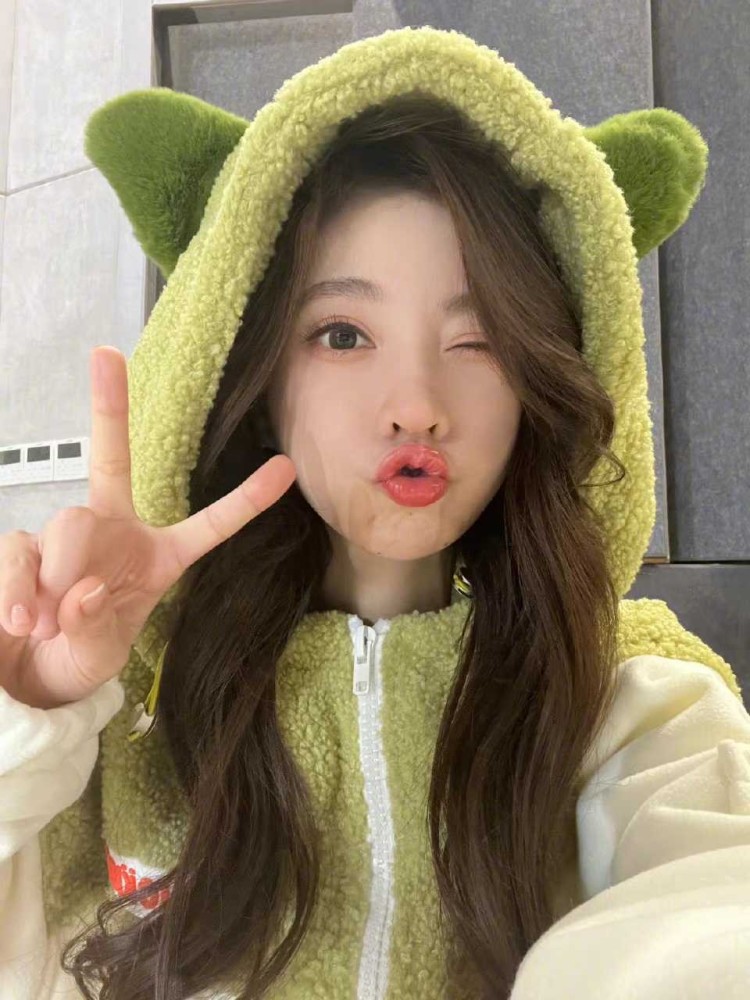 冯提莫从2014年出道至今,已经有七年的时间,在这七