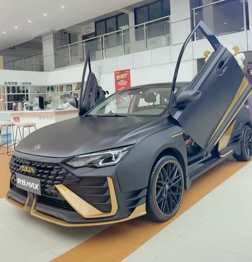 剪刀门 运动尾翼,东风"风神奕炫max"暗夜版实拍,战斗力超a7!_腾讯新闻