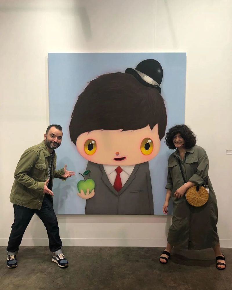 javier calleja 与自己的妻子兼经纪人 alicia哈维尔·卡勒加与村上隆