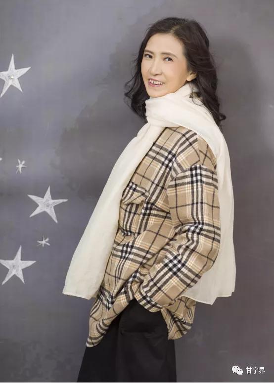 罗秋红罗秋红诗选柔软的善意慈悲的疼痛长江文艺出版社出版发行