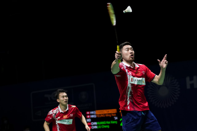 体育羽毛球世锦赛刘成黄凯祥晋级第二轮