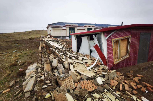 地震造成西寧,蘭州等多地震感強烈,造成19人受傷.