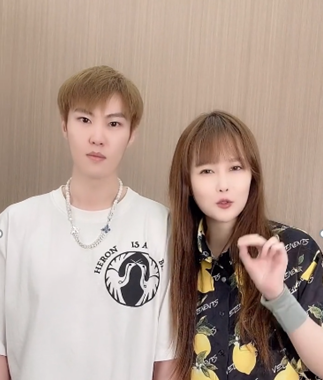 球球直播自曝着急生孩子因父亲赵本山年龄大了已与男友商量好了