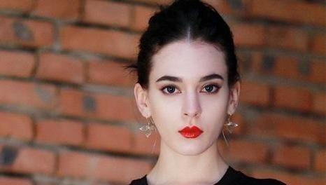 美籍女歌手唐伯虎:汉语十级,说中国话唱中国歌,中国才是我的家插图2