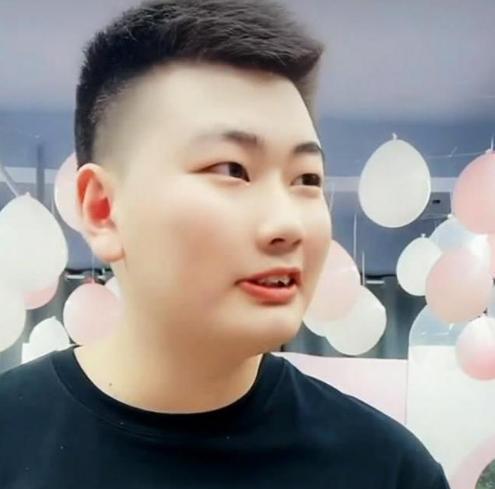 疑朱单伟终于回应陈亚男,透露离婚真正原因:不会说话
