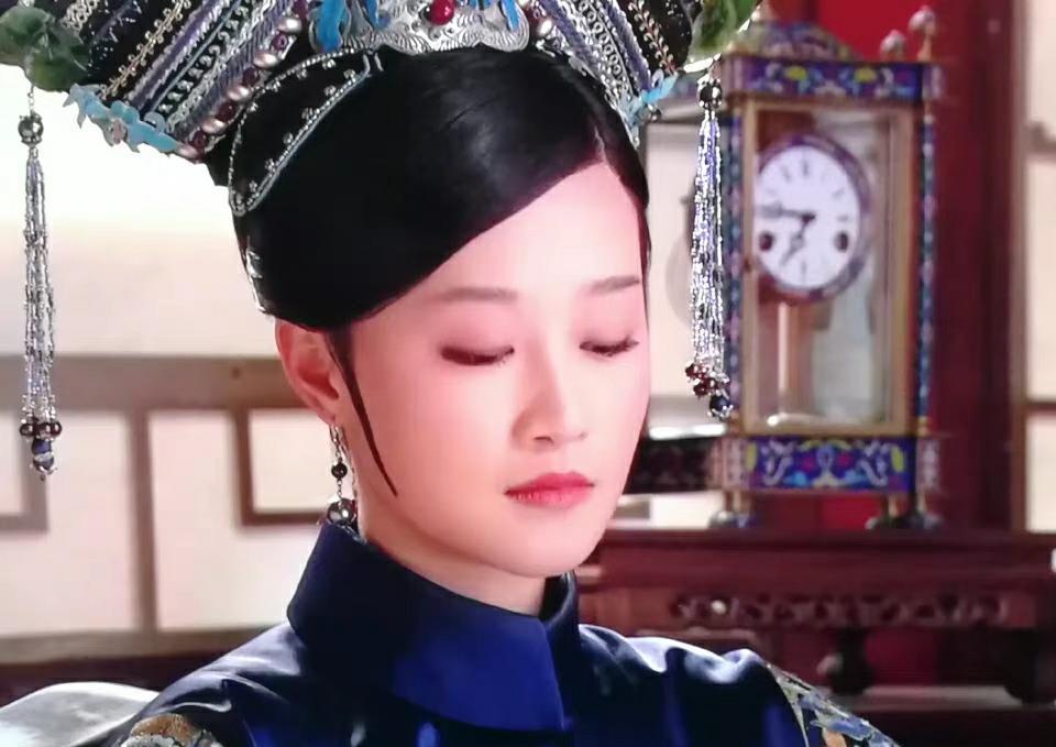 甄嬛传8处穿帮玢儿给皇上伴舞年羹尧贺四蛋登基
