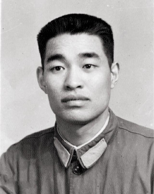 中印战争结束后我军王牌师师长董占林被授予了什么军衔