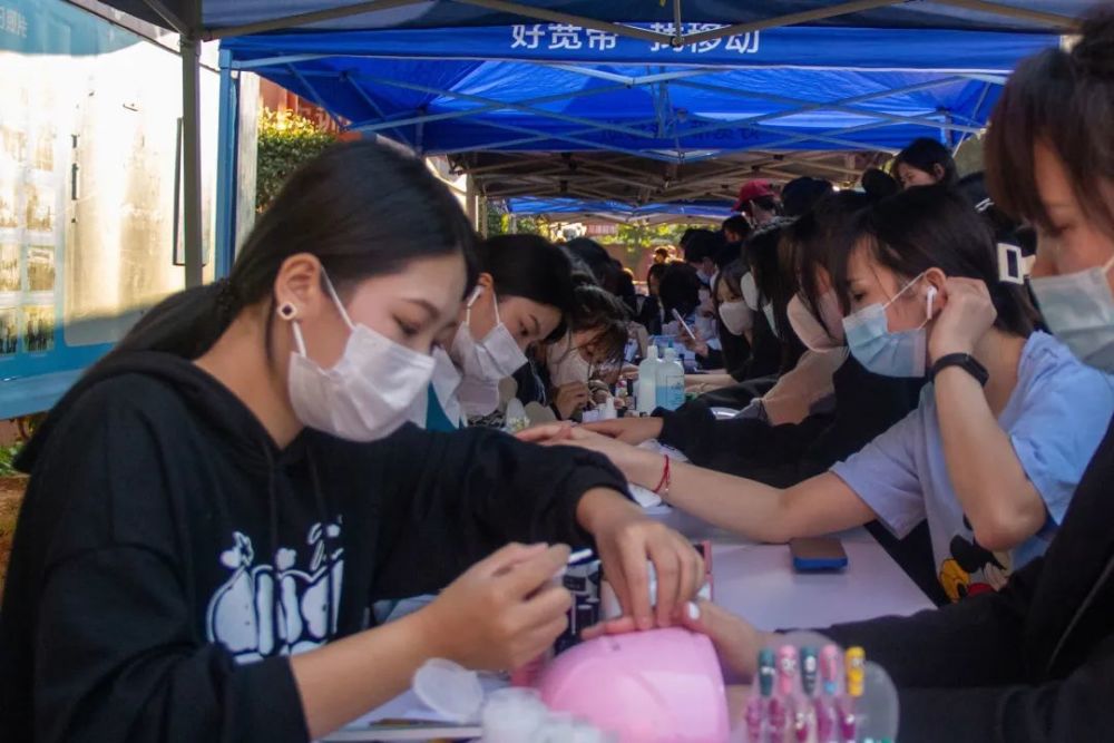 济南学美发哪个学校好_学美发去哪家学校啊_学美容去哪家学校好