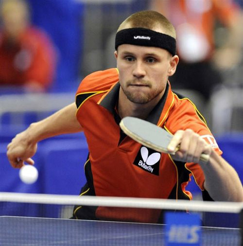 梅兹眼见放高球有效,索性连连放高球,后来的结果我们都知道了,郝帅越