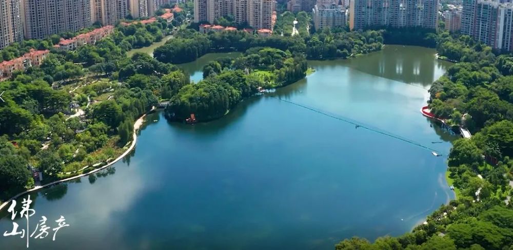 花10万把豪宅装成叙利亚风价值千万一线亚艺湖景房业主急售