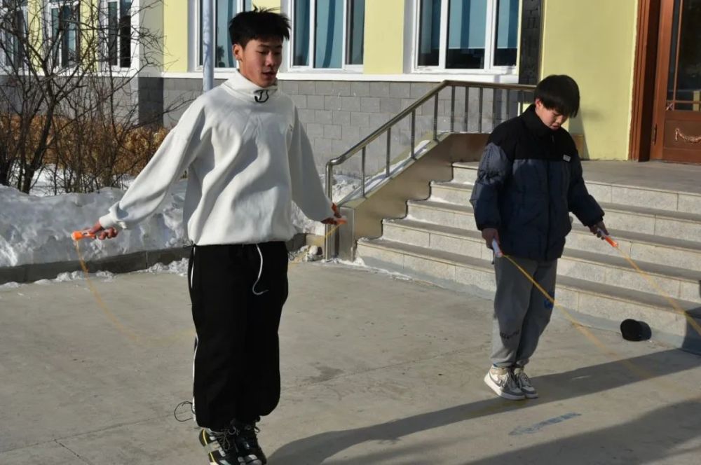 喜迎北京冬奥 点燃冰雪激情——塔河五中举办2021年度冰雪运动会_腾讯