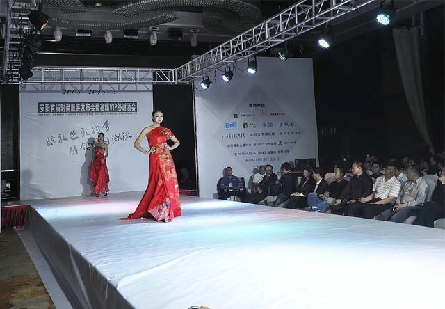 舞台时尚模特表演拍摄技巧