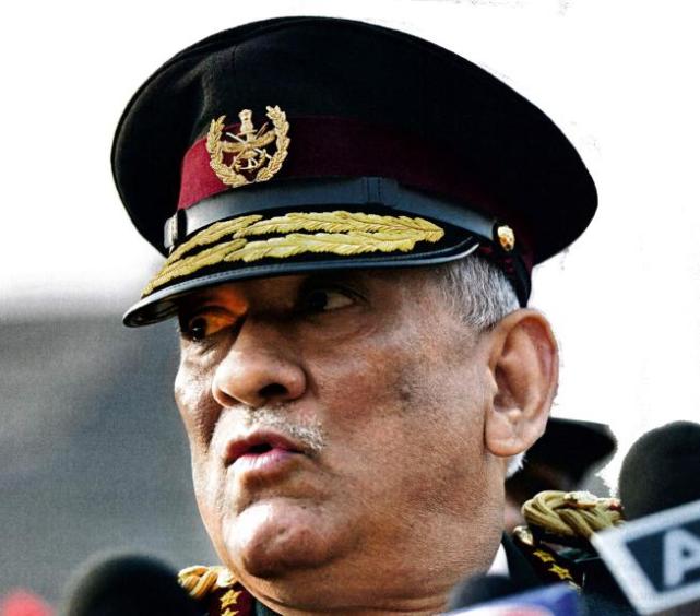 "军人政客"拉瓦特身后的印度江湖