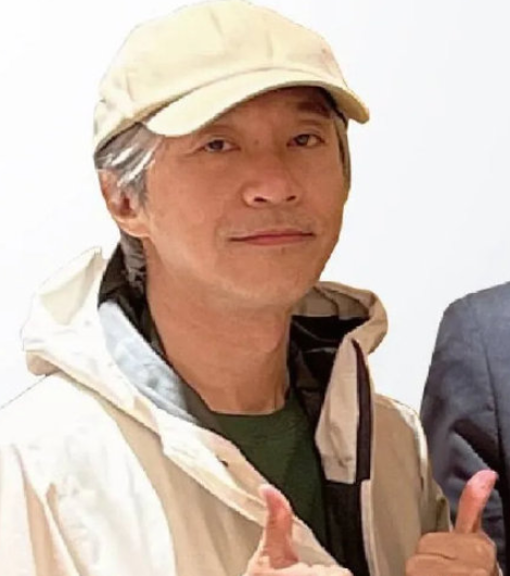 第一个问题:周星驰为什么老成这个样子?